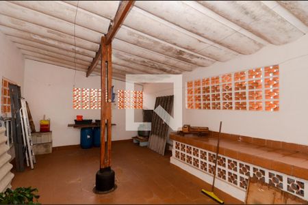 Casa à venda com 220m², 3 quartos e 2 vagasVaranda