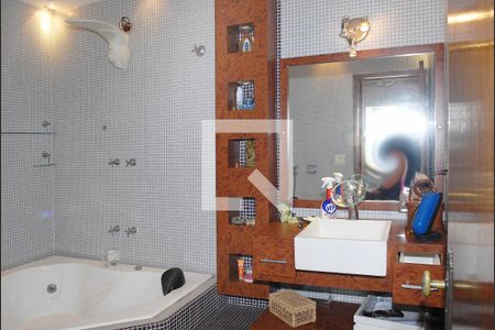 Casa para alugar com 650m², 7 quartos e 20 vagasBanheiro Social