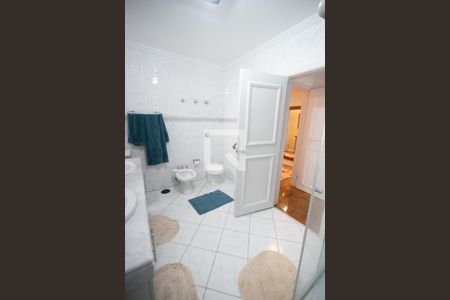 Apartamento à venda com 215m², 3 quartos e 2 vagasBanheiro Suite 2