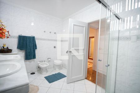 Apartamento à venda com 215m², 3 quartos e 2 vagasBanheiro Suite 2