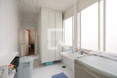 Apartamento à venda com 215m², 3 quartos e 2 vagasÁrea de Serviço