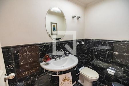 Apartamento à venda com 215m², 3 quartos e 2 vagasLavabo