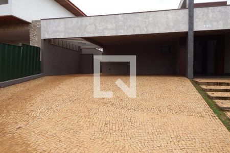 Casa de condomínio para alugar com 360m², 5 quartos e 6 vagasFachada