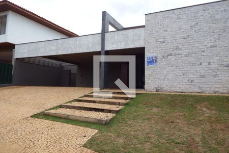 Casa de condomínio para alugar com 360m², 5 quartos e 6 vagasFachada
