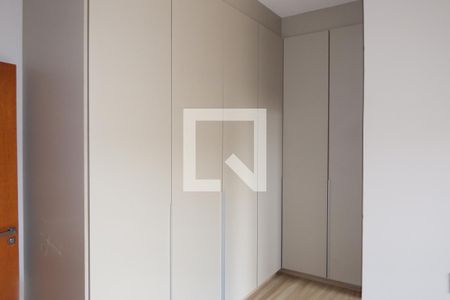 Casa de condomínio para alugar com 360m², 5 quartos e 6 vagasDormitório Suíte 04