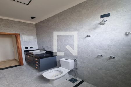 Casa de condomínio para alugar com 360m², 5 quartos e 6 vagasBanheiro da Suíte 04