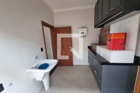 Casa de condomínio para alugar com 360m², 5 quartos e 6 vagasLavanderia