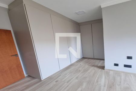 Casa de condomínio para alugar com 360m², 5 quartos e 6 vagasDormitório Suíte 04