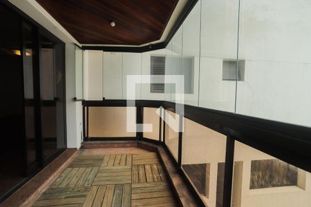 Apartamento para alugar com 155m², 3 quartos e 2 vagasVaranda