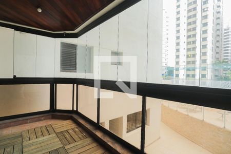 Apartamento para alugar com 155m², 3 quartos e 2 vagasVaranda