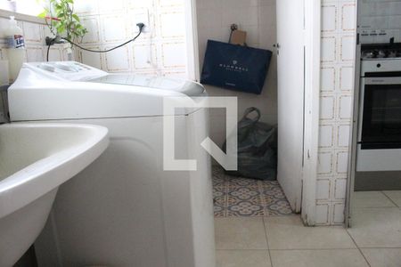 Apartamento à venda com 67m², 3 quartos e 1 vagaÁrea de Serviço