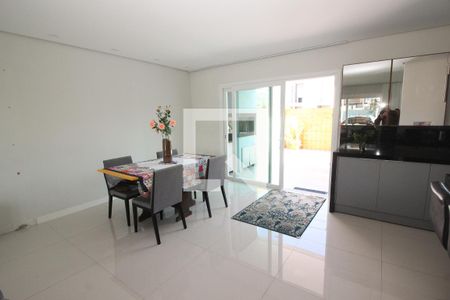 Sala de Jantar de casa de condomínio à venda com 3 quartos, 160m² em Hípica, Porto Alegre