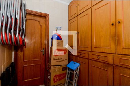 Casa à venda com 180m², 3 quartos e 3 vagasDespensa 