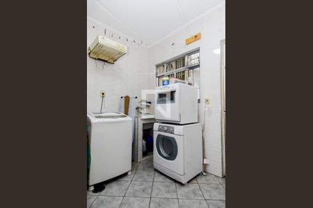 Casa à venda com 180m², 3 quartos e 3 vagasÁrea de Serviço