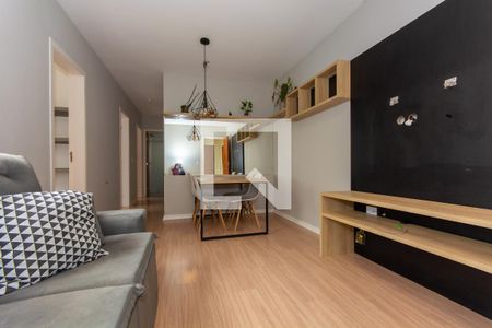 Sala de apartamento para alugar com 3 quartos, 70m² em Santa Cândida, Curitiba