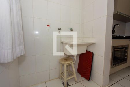 Apartamento para alugar com 70m², 3 quartos e 1 vagaÁrea de Serviço