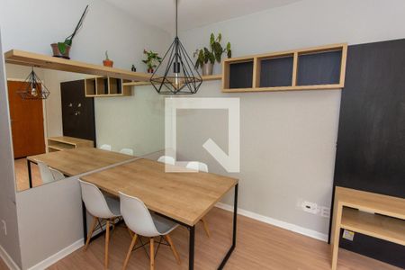 Sala de apartamento para alugar com 3 quartos, 70m² em Santa Cândida, Curitiba