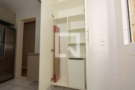 Apartamento para alugar com 70m², 3 quartos e 1 vagaÁrea de Serviço