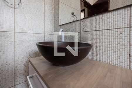 Casa para alugar com 154m², 3 quartos e 2 vagasBanheiro 1