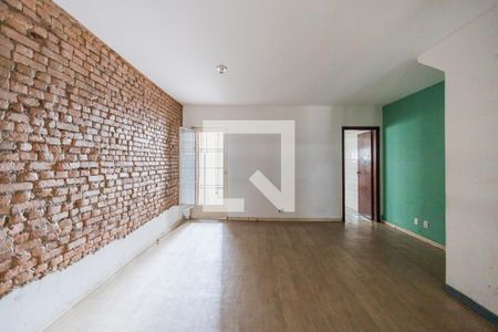 Casa para alugar com 154m², 3 quartos e 2 vagasSala