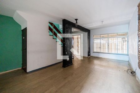 Casa para alugar com 154m², 3 quartos e 2 vagasSala