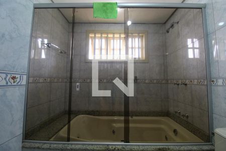 Casa à venda com 340m², 3 quartos e 6 vagasBanheiro Suíte