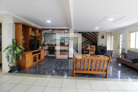 Casa à venda com 340m², 3 quartos e 6 vagasSala de Estar