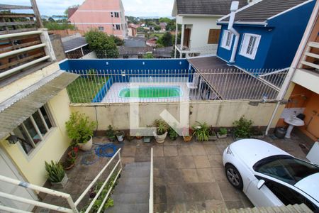 Casa à venda com 340m², 3 quartos e 6 vagasEscadaria para a Laje