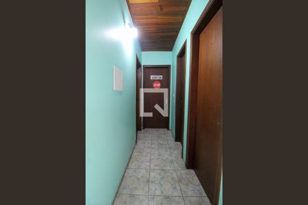 Casa à venda com 340m², 3 quartos e 6 vagasCorredor