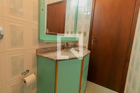 Casa à venda com 178m², 3 quartos e 2 vagasBanheiro