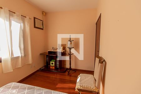 Casa à venda com 178m², 3 quartos e 2 vagasQuarto 3