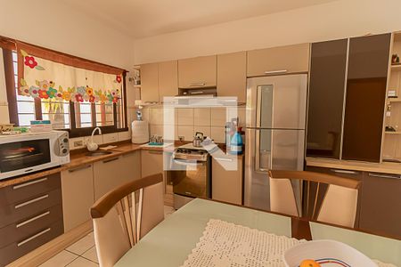 Casa à venda com 178m², 3 quartos e 2 vagasCozinha