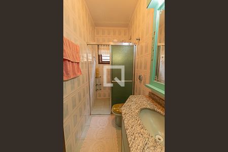 Casa à venda com 178m², 3 quartos e 2 vagasBanheiro