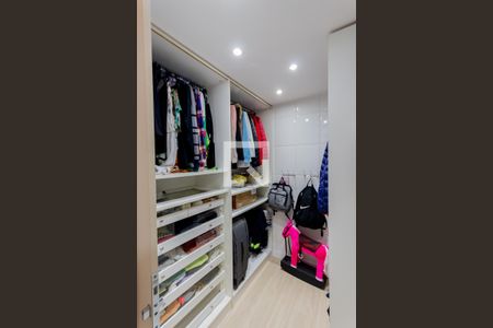 Apartamento à venda com 96m², 3 quartos e 2 vagasCloset