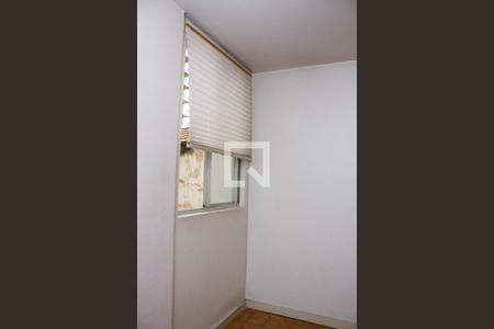 Quarto de Serviço de apartamento para alugar com 3 quartos, 80m² em Lins de Vasconcelos, Rio de Janeiro