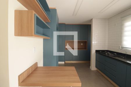 Casa à venda com 105m², 3 quartos e 2 vagas Casa à venda com 105m², 3 quartos e 2 vagasCozinha e Área de Serviço