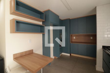 Casa à venda com 105m², 3 quartos e 2 vagas Casa à venda com 105m², 3 quartos e 2 vagasCozinha e Área de Serviço