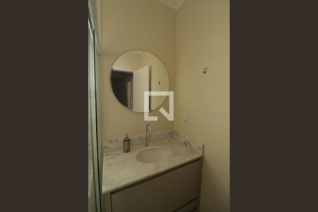 Casa à venda com 105m², 3 quartos e 2 vagas Casa à venda com 105m², 3 quartos e 2 vagasBanheiro