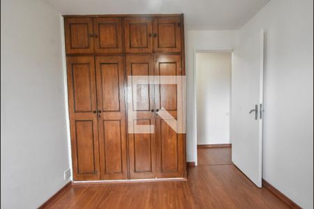 Apartamento à venda com 110m², 3 quartos e 1 vagaQuarto 02