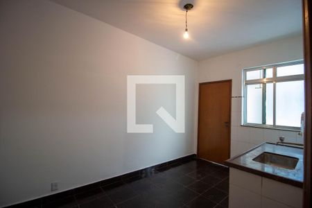 Apartamento à venda com 76m², 2 quartos e sem vagaCozinha