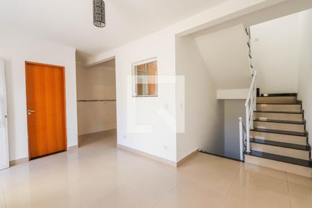 Sala de casa de condomínio para alugar com 2 quartos, 90m² em Parque Mandaqui, São Paulo