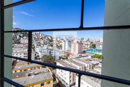 Vista da Sala de apartamento à venda com 3 quartos, 90m² em Santa Efigênia, Belo Horizonte