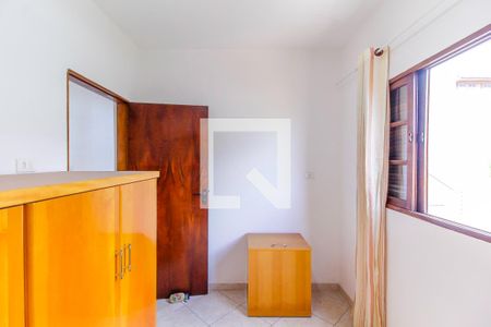 Casa para alugar com 200m², 4 quartos e 4 vagas Casa para alugar com 200m², 4 quartos e 4 vagasQuarto 2