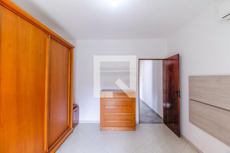 Casa para alugar com 200m², 4 quartos e 4 vagas Casa para alugar com 200m², 4 quartos e 4 vagasQuarto 1
