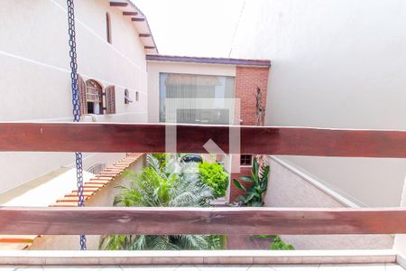 Casa para alugar com 200m², 4 quartos e 4 vagas Casa para alugar com 200m², 4 quartos e 4 vagasSacada do Quarto 1