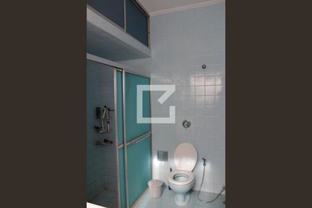 Casa para alugar com 583m², 3 quartos e 5 vagasBanheiro