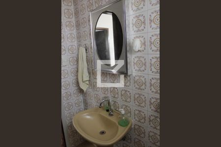 Casa para alugar com 583m², 3 quartos e 5 vagasBanheiro