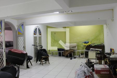 Casa para alugar com 583m², 3 quartos e 5 vagasSalão