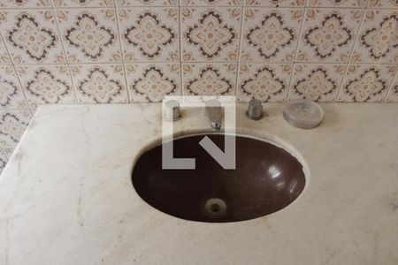 Casa para alugar com 583m², 3 quartos e 5 vagasBanheiro