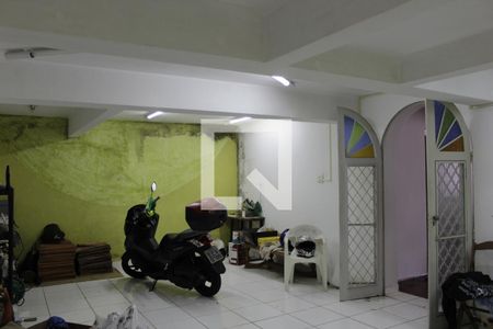 Casa para alugar com 583m², 3 quartos e 5 vagasSalão